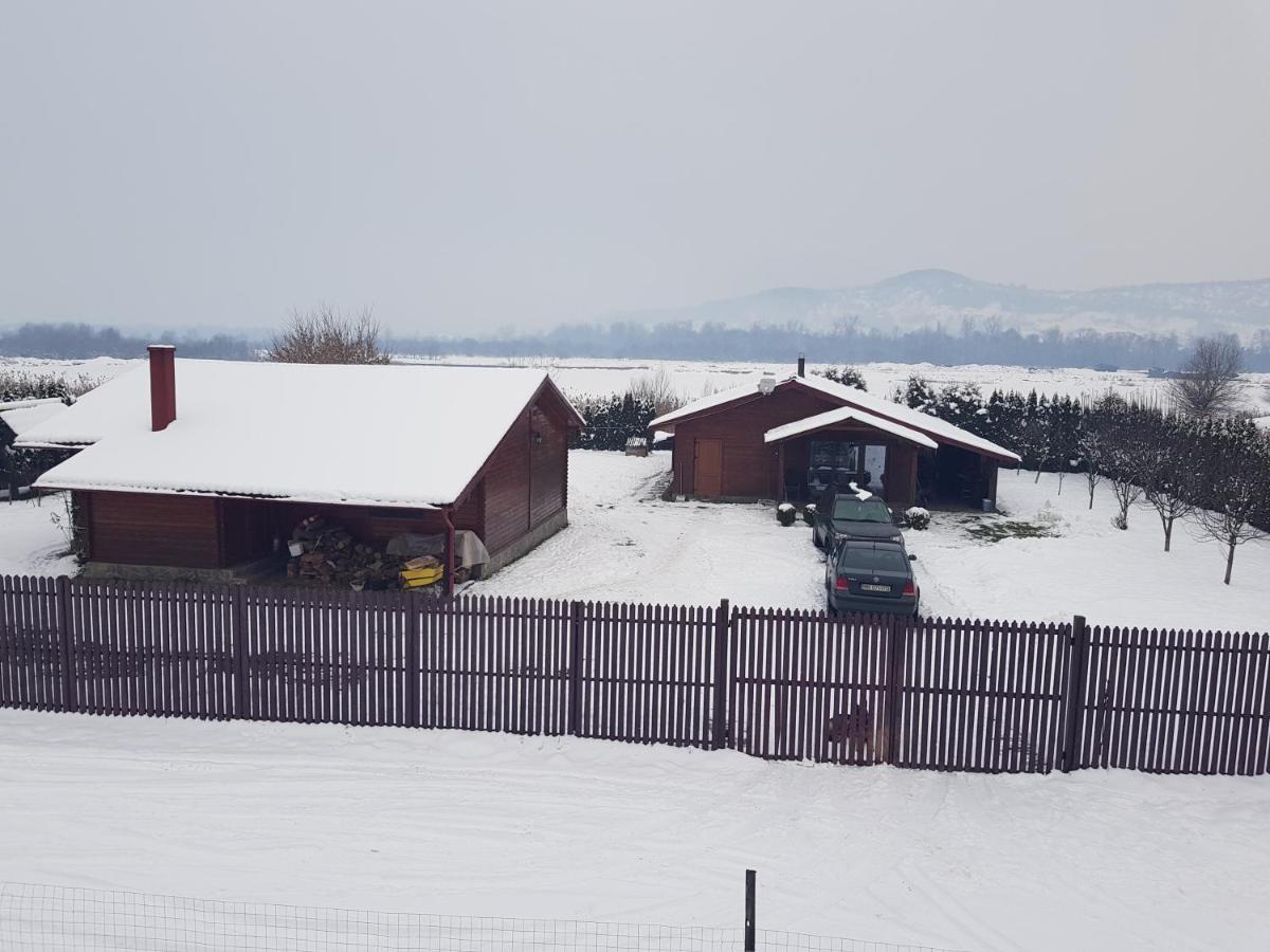 Casa De La Lac Sighetu Marmaţiei Buitenkant foto