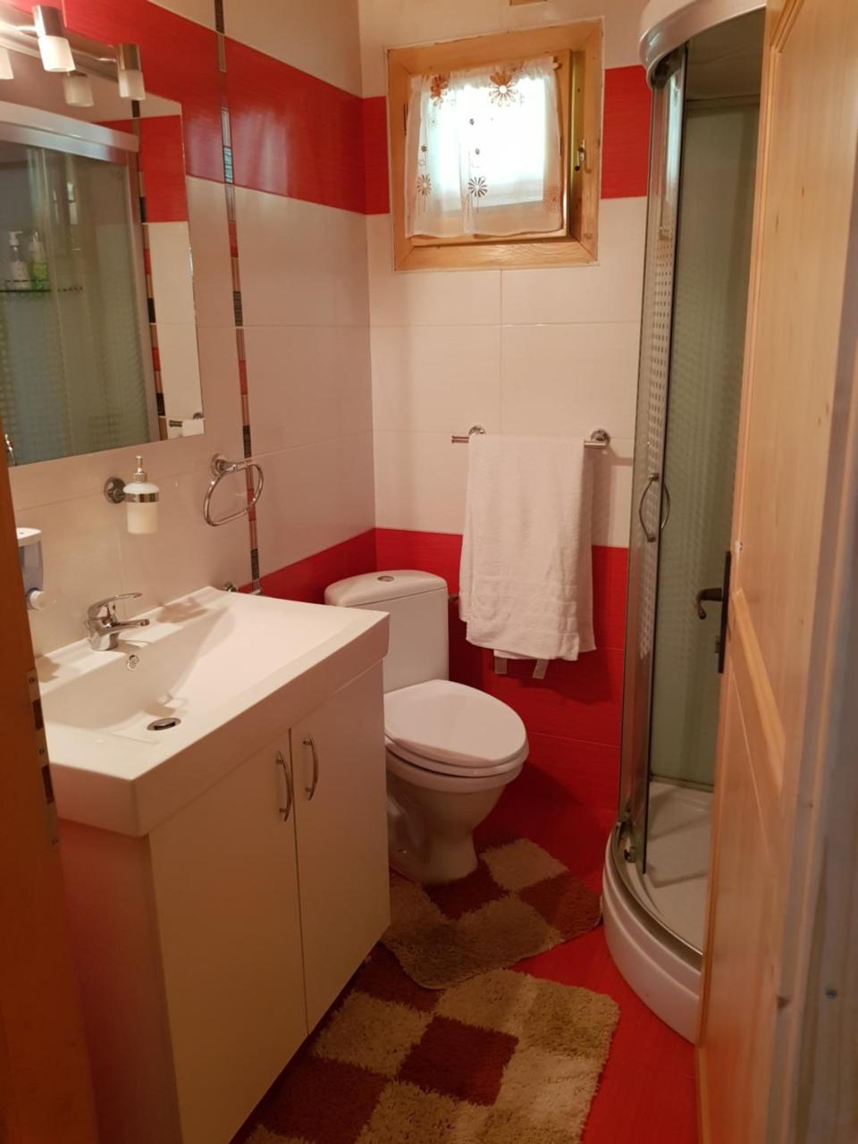 Casa De La Lac Sighetu Marmaţiei Buitenkant foto