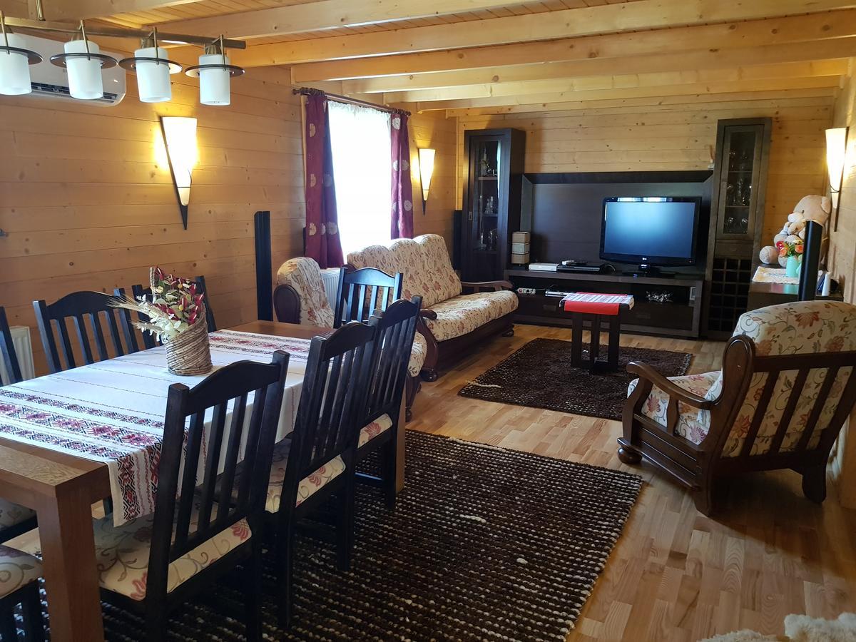 Casa De La Lac Sighetu Marmaţiei Buitenkant foto